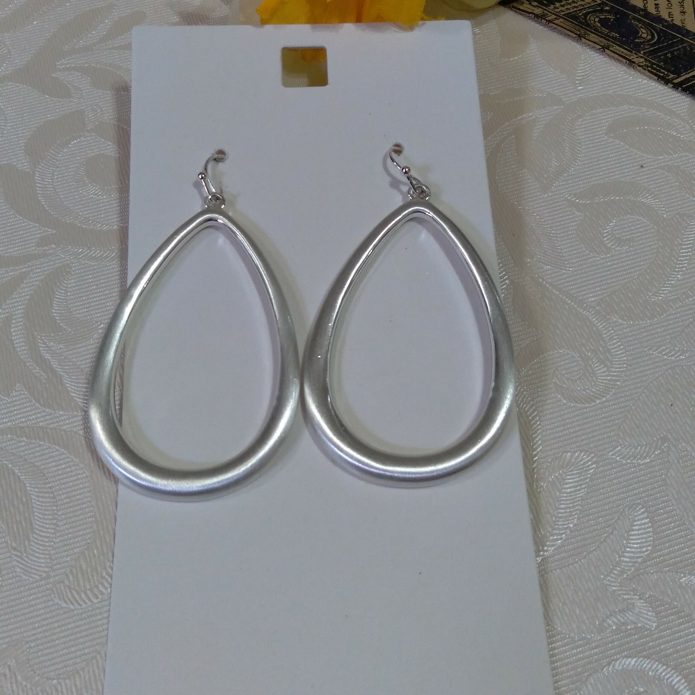 گوشواره زیبا آویز