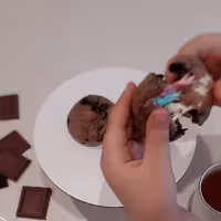 کوکی سامُر مهرتین با مغز کشدار   و تکه های شکلات ریئل(یک کیلو)