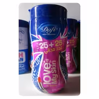 دستمال مرطوب پاک کننده آرایش دافی کمر باریک مدل Love پنجاه برگی