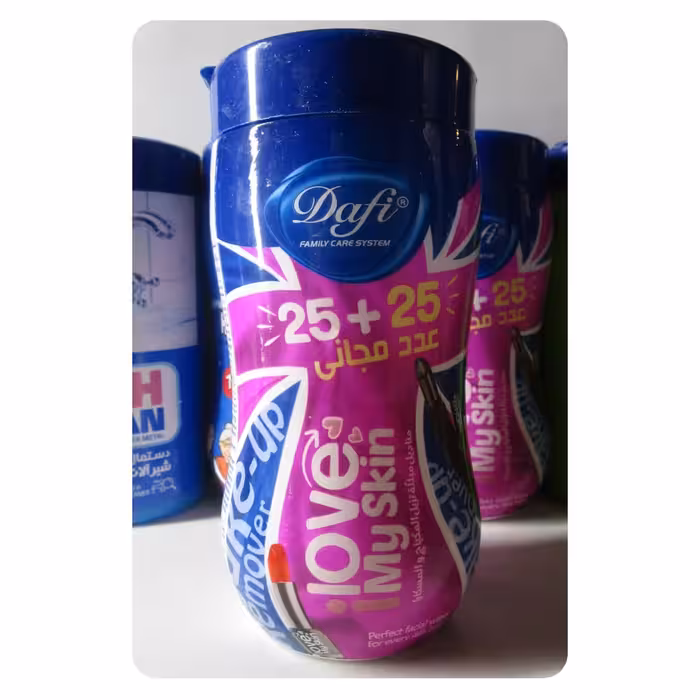 دستمال مرطوب پاک کننده آرایش دافی کمر باریک مدل Love پنجاه برگی