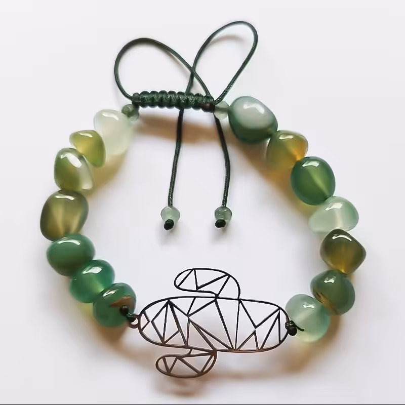 دستبند مدل کاکتوس با عقیق دفرمه و پلاک استیل فری سایز مناسب همه 