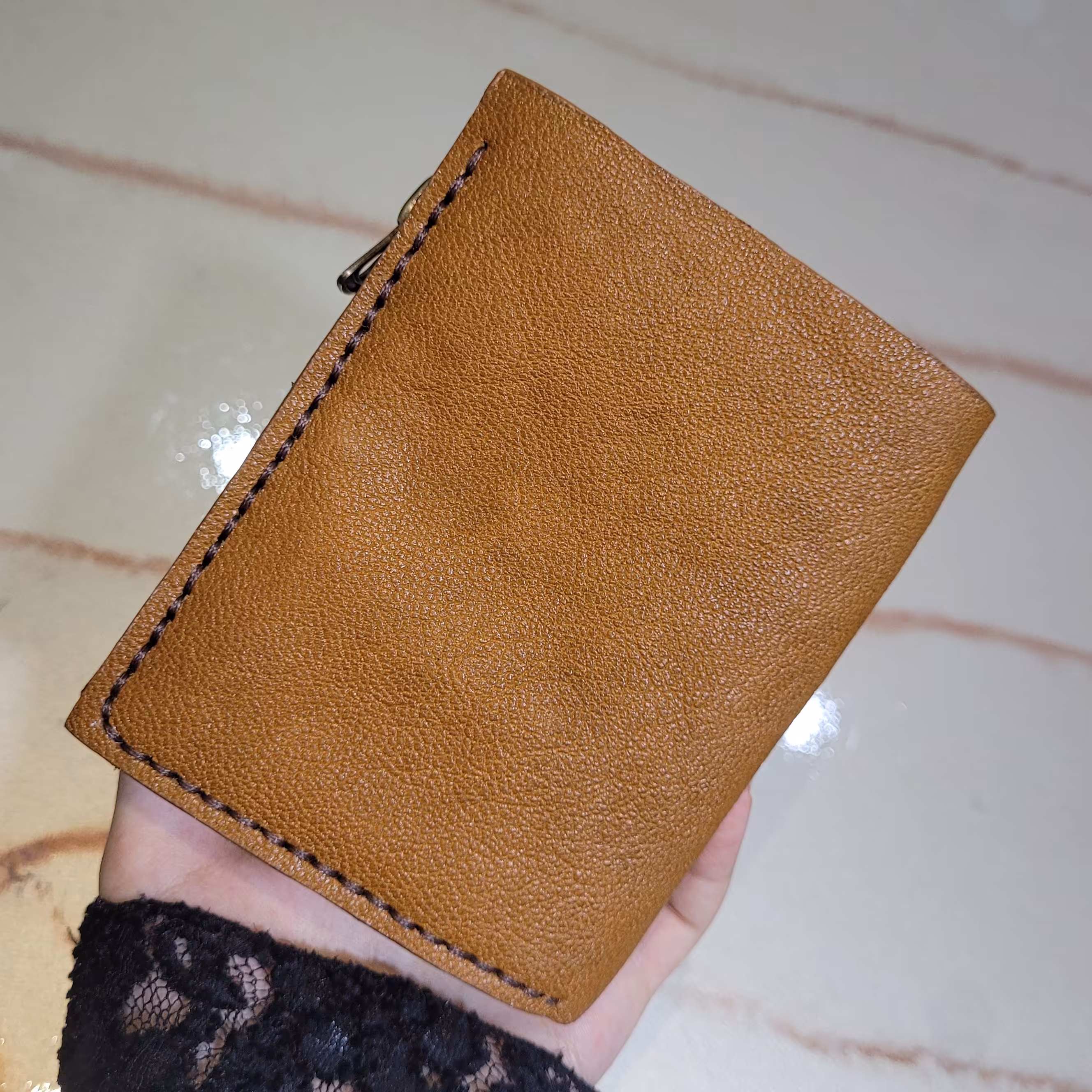 کیف پول و مدارک چرم طبیعی بزی دستدوز قابلیت قرار دادن اسکناس و کارت 