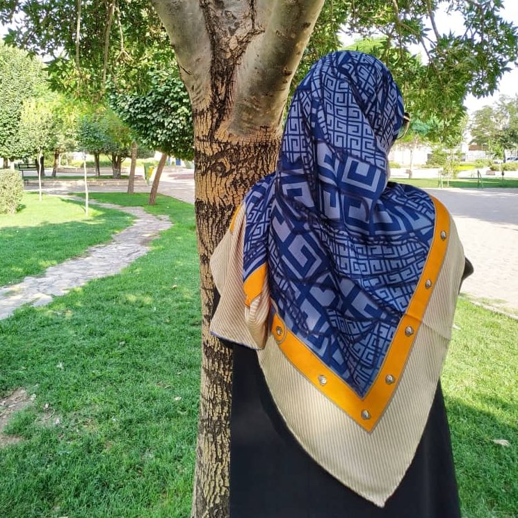 روسری ابریشمی