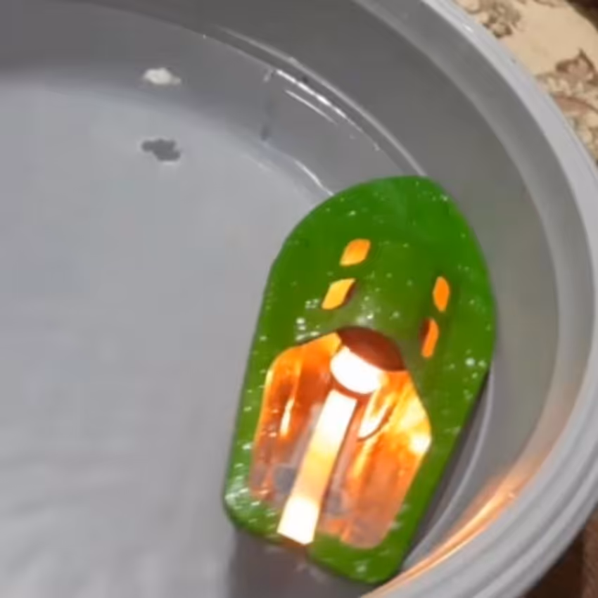 قایق بزرگ موتوری(نفتی) درجه یک جنس آهن