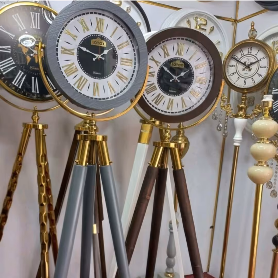 ساعت ایستاده  کار خوب و شیک ،