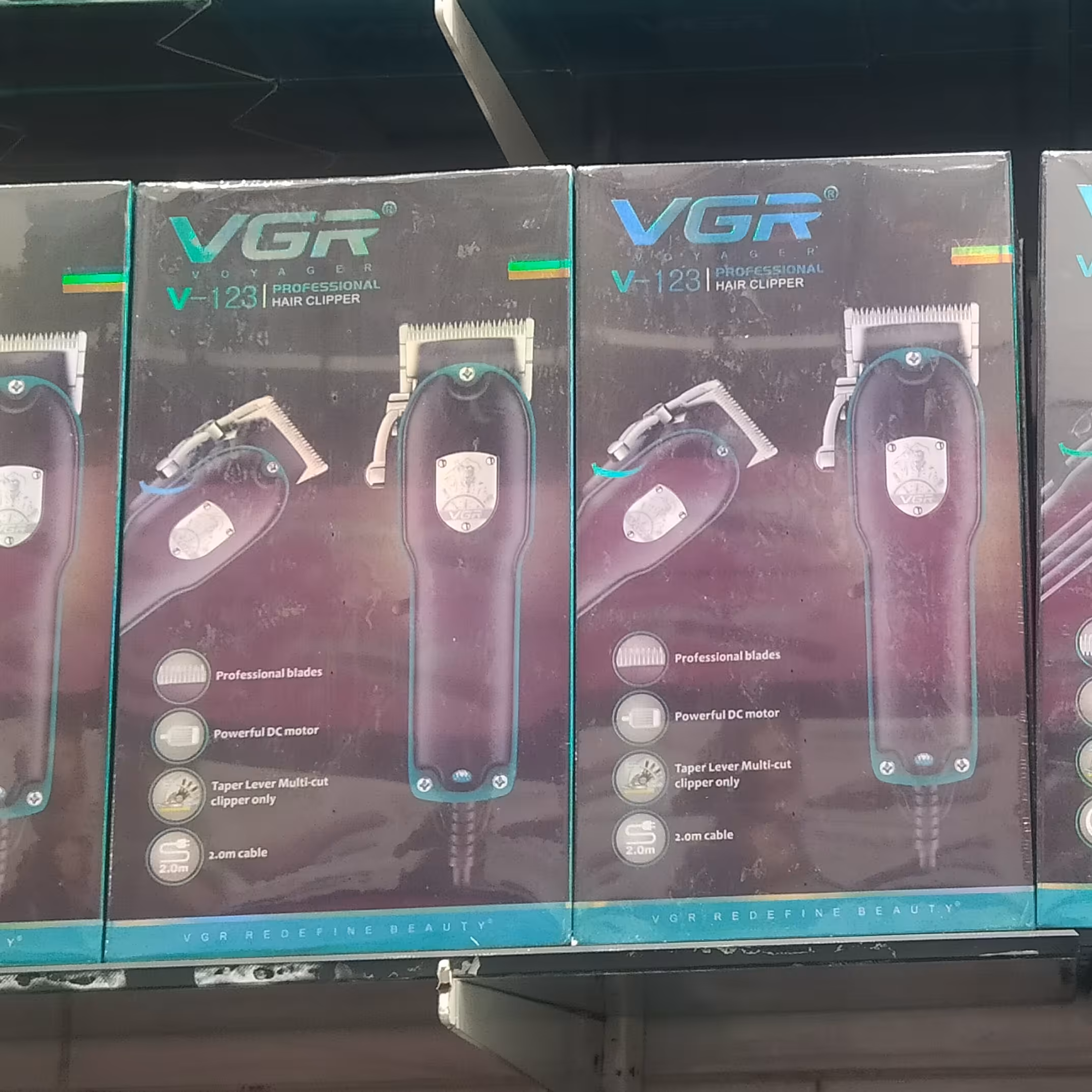 ماشین اصلاح سر و صورت VGR مدل V-123

