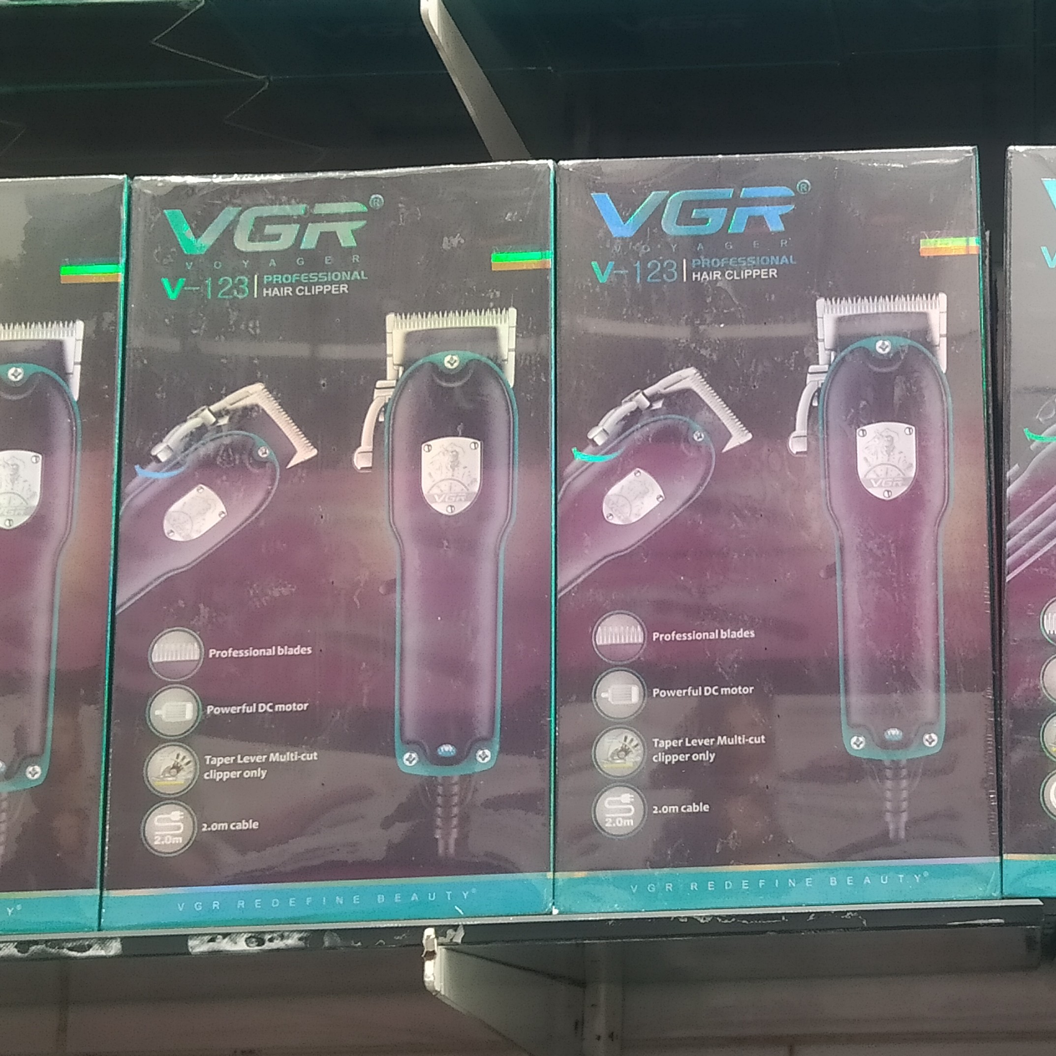 ماشین اصلاح سر و صورت VGR مدل V-123

