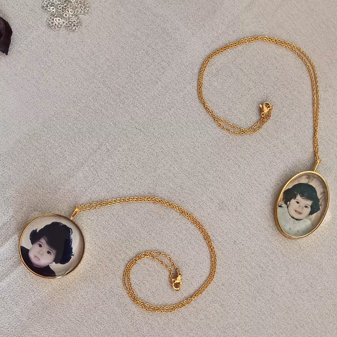 گردنبند و جاسوئیچی رزینی