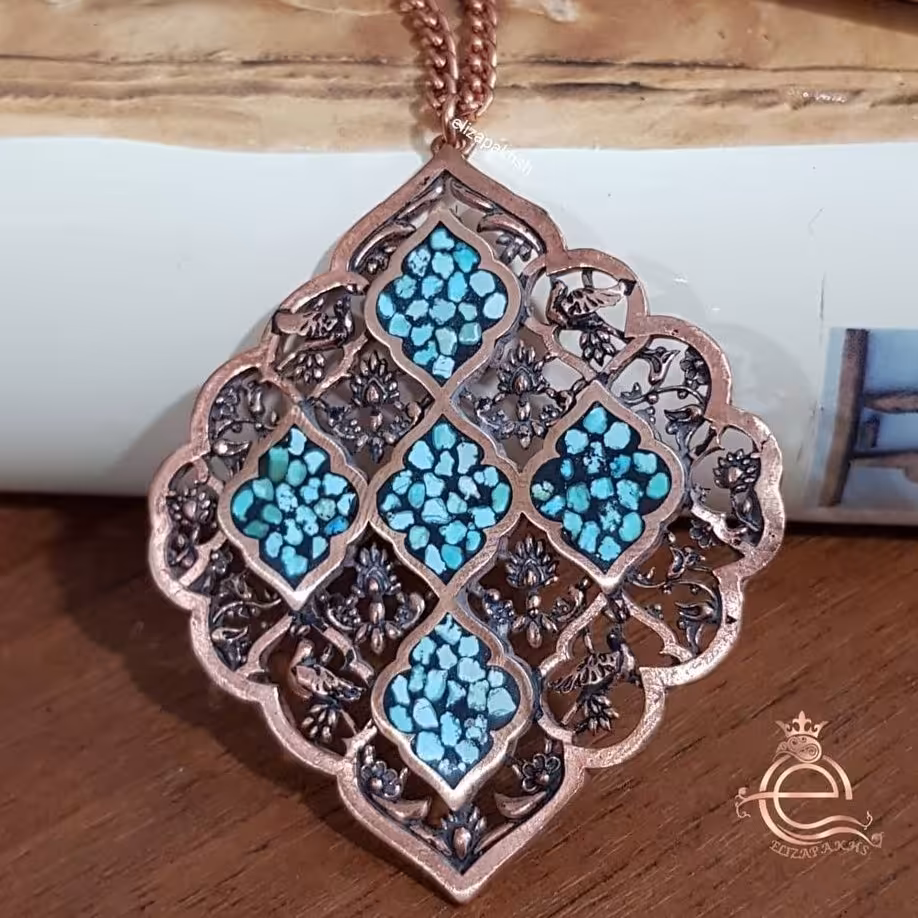 پلاک و زنجیر