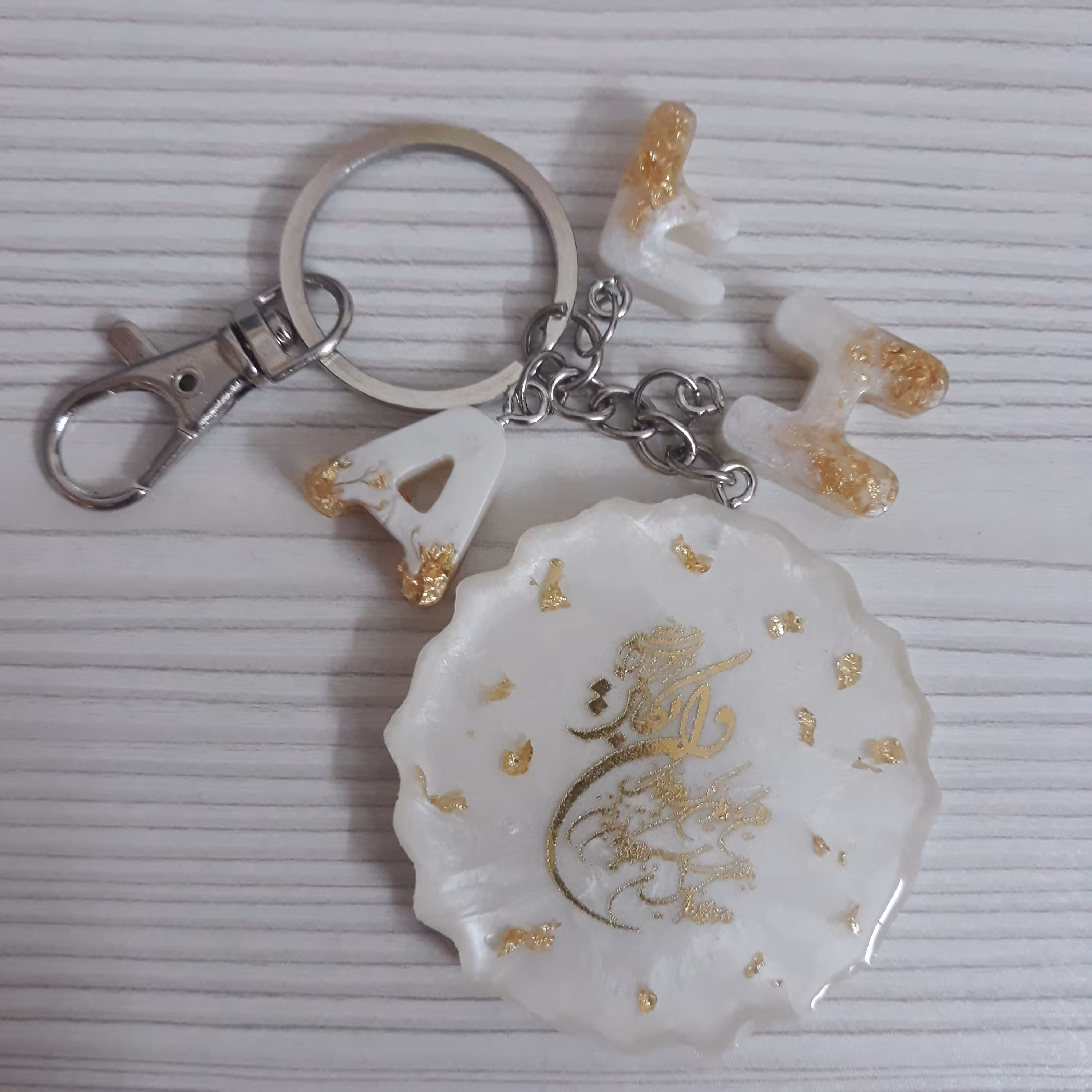 جاسوئیچی طرح وان یکاد با رزین و ورق طلا