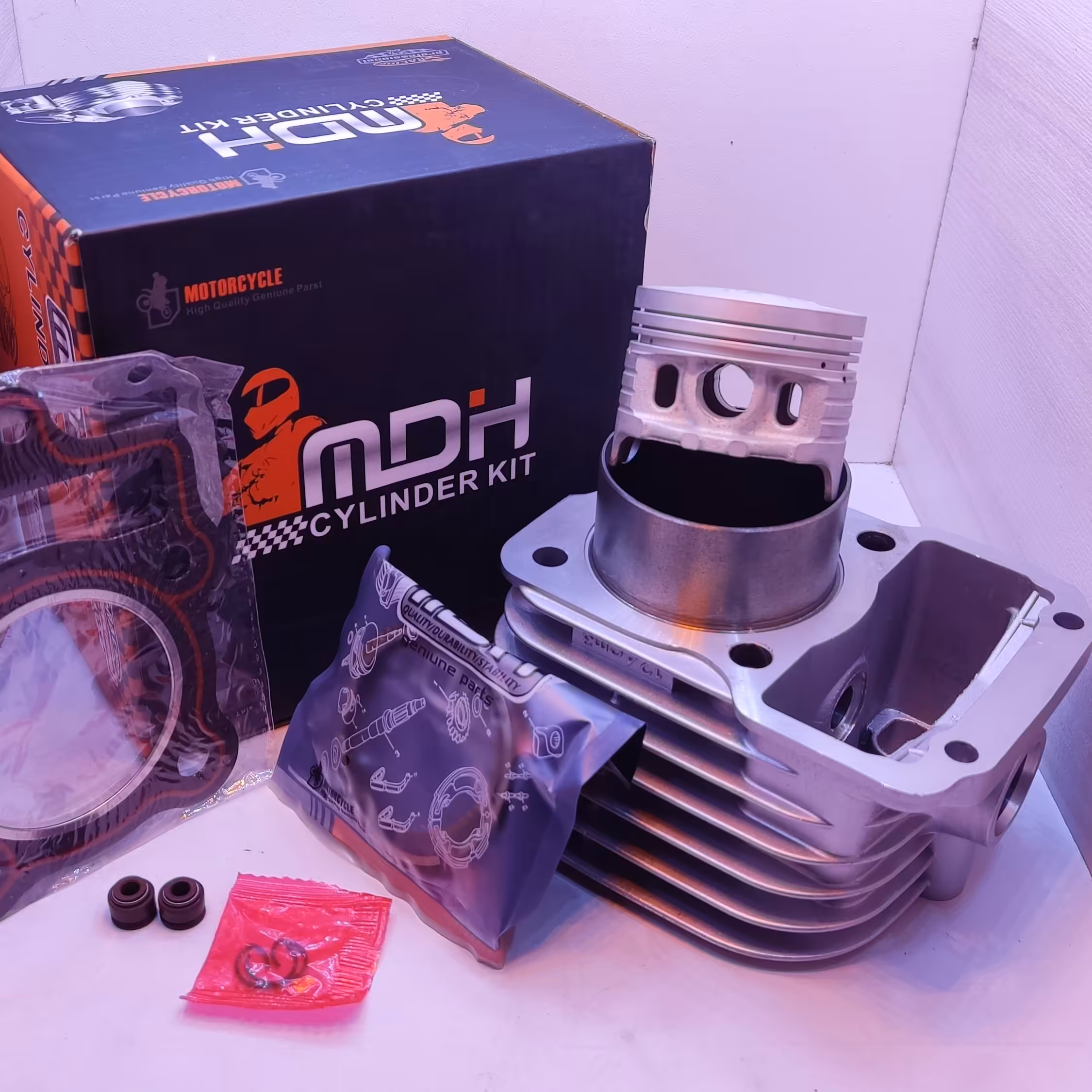 سیلندر و پیستون موتور  هنداگژنپین 13 پیستون کوتاه  125  با واشر برند MDH کیفیت فوق العاده 