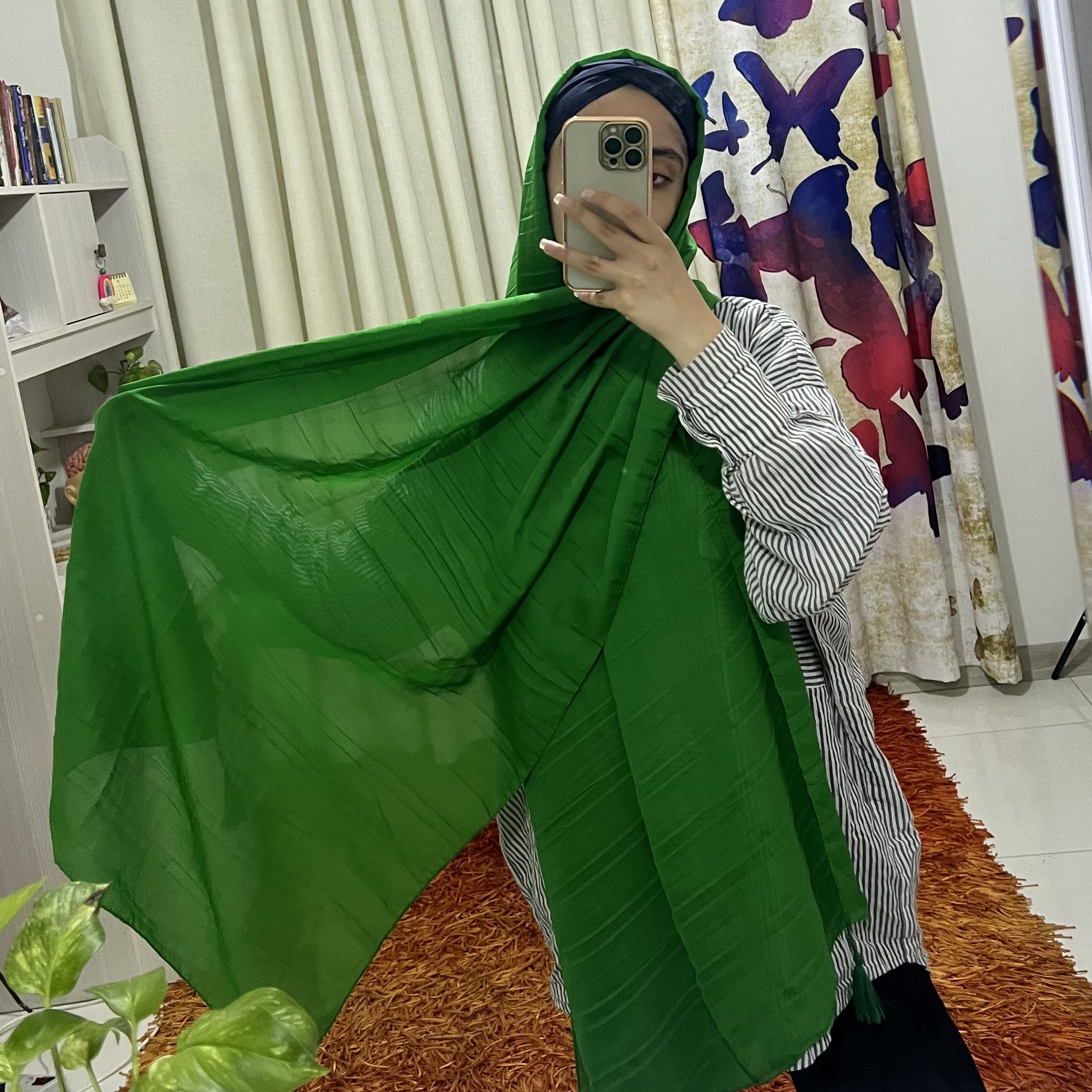 شال حریر پلیسه مربعی