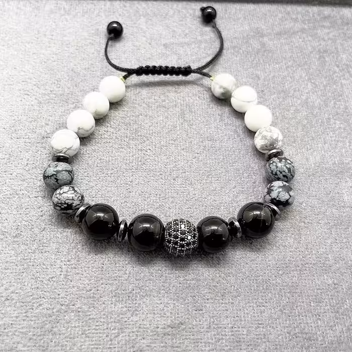 دستبند سنگ عقیق و آبسدین و هائولیت و گوی سواروسکی