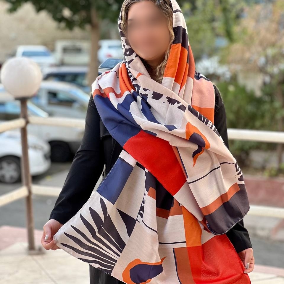 شال نخی زنانه جنس چهارفصل رنگ قرمز و نارنجی با ارسال رایگان r51