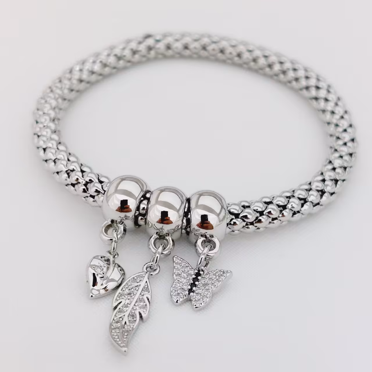 دستبند کد10167طرح طلا.برند محبوب ysx.کشی فری سایز.آبکاری طلا.رنگ ثابت.ضدحساسیت 