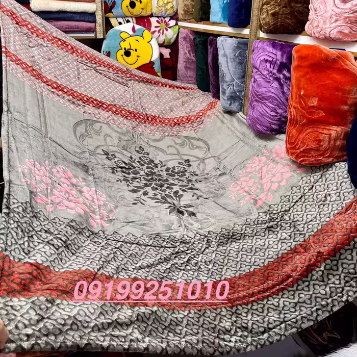 پتو نرمینه یک نفره مدل سروین مسافرتی ساکدار بسیار خوش نقش 