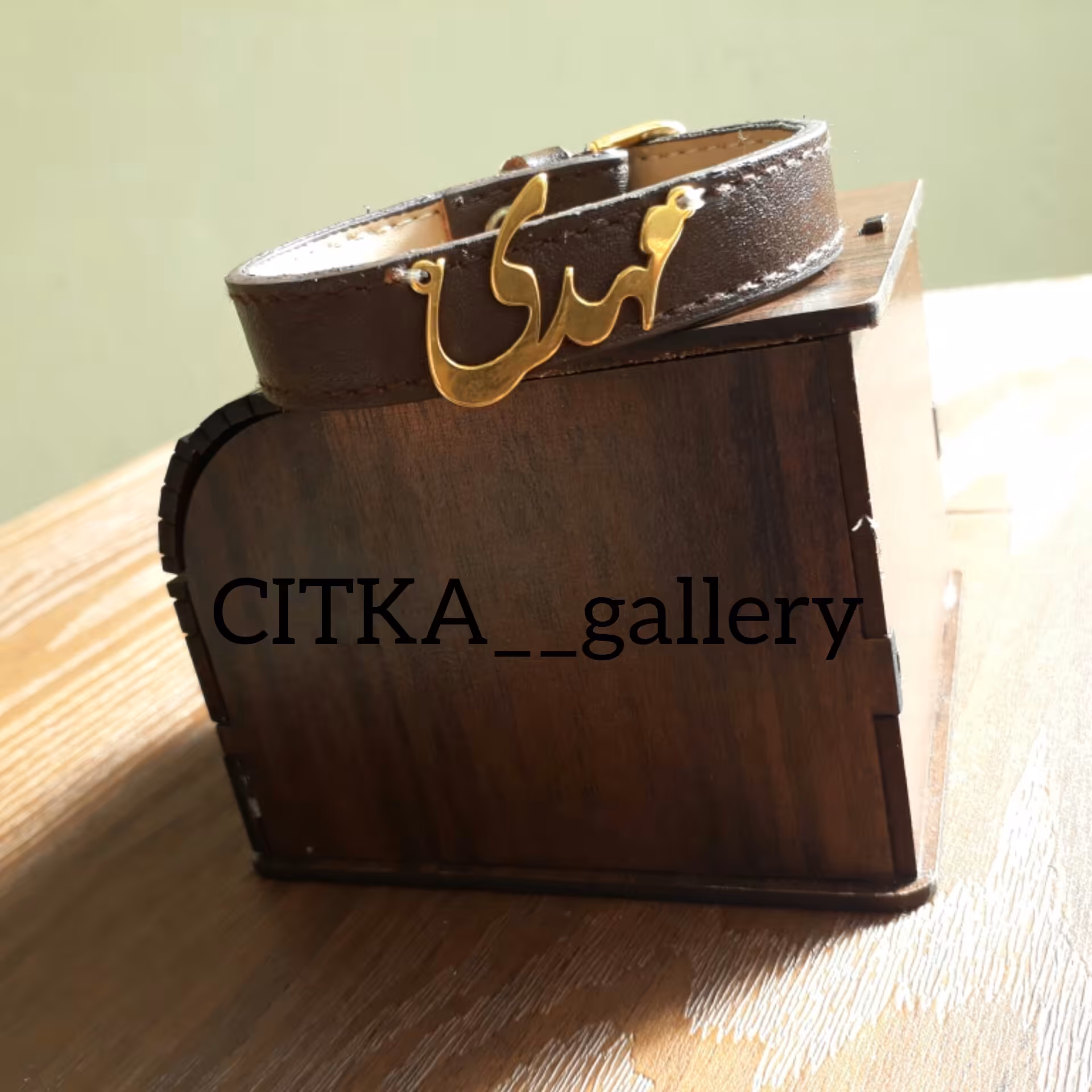 دستبند چرم باپلاک فارسی