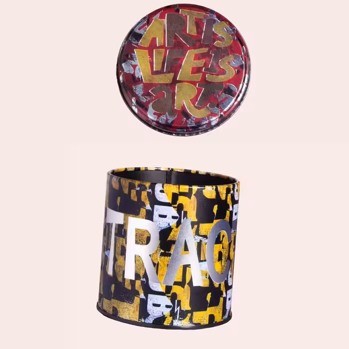 جعبه هدیه مریخ نه طرح نوشته انگلیسی