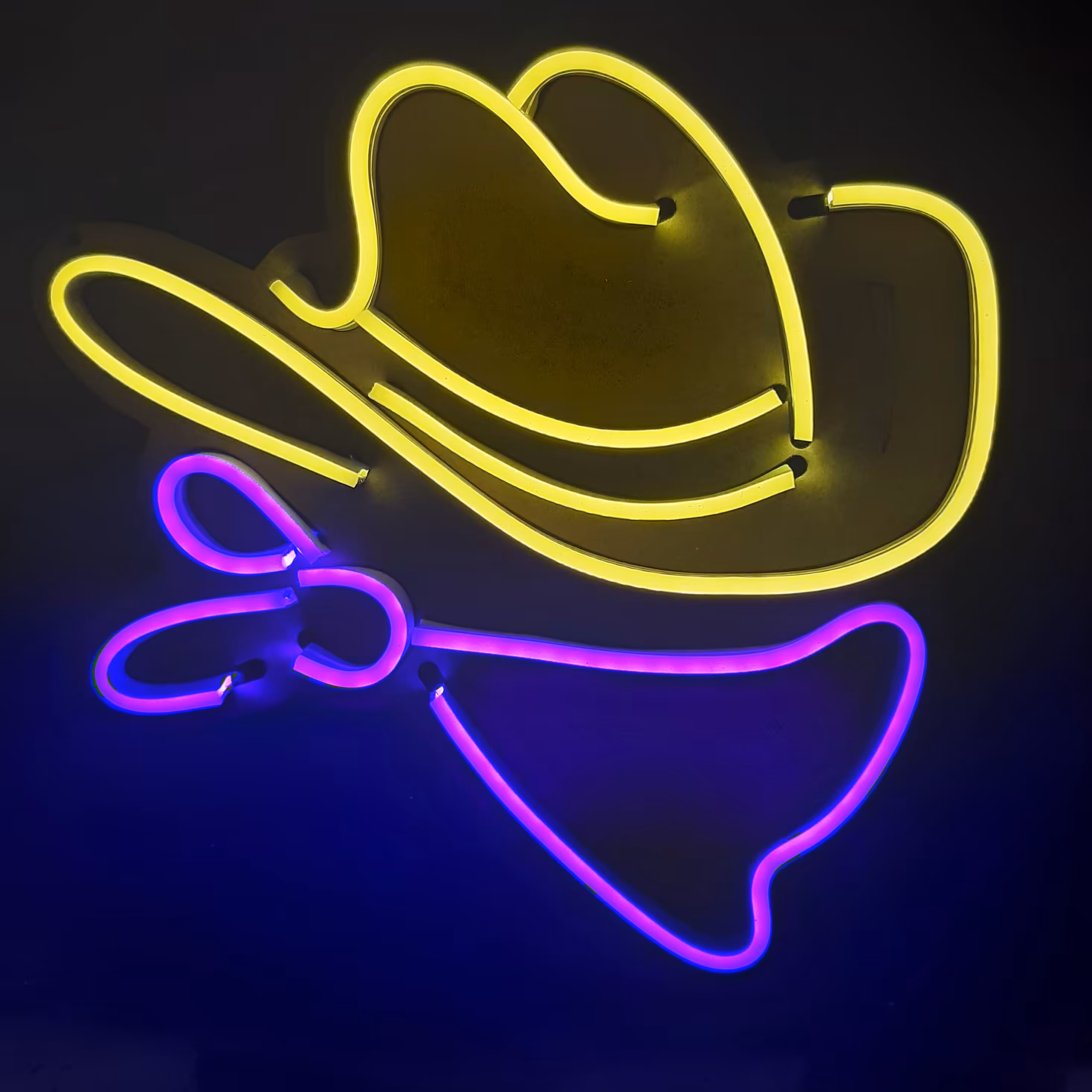 چراغ خوب کلاه کابوی جنس پلکسی مشکی، قابل اجرا در رنگ های مختلف