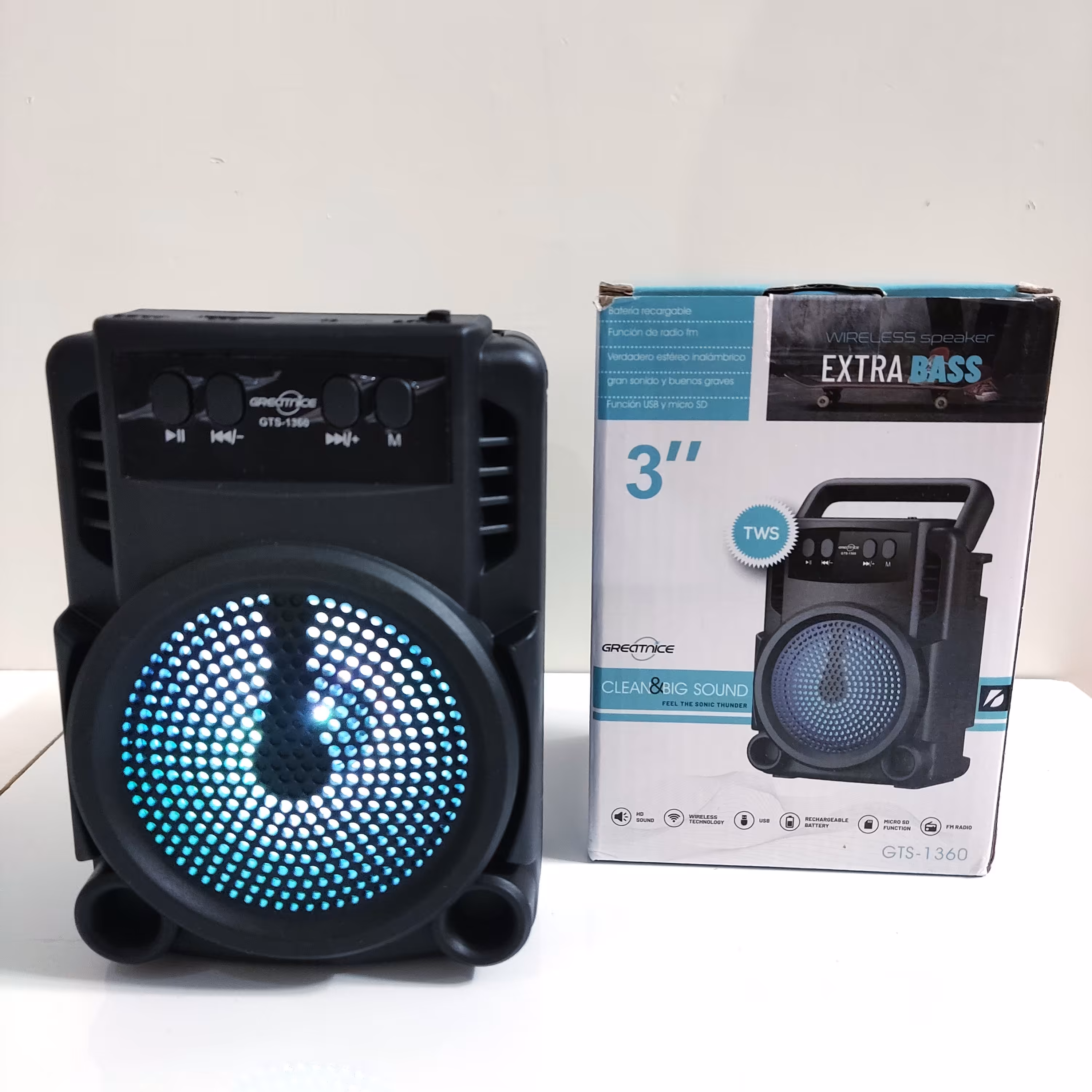 اسپیکر بلوتوثی قابل حمل gts-1360 فلش خور و رم خور دارای رقص نور 