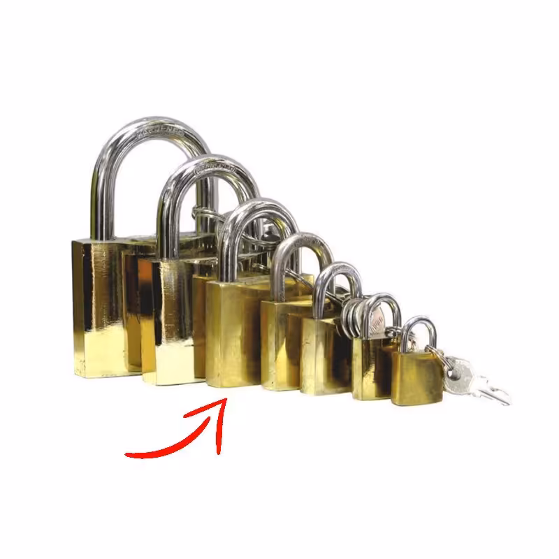 قفل آویز طلایی سایز 63 میلیمتر 