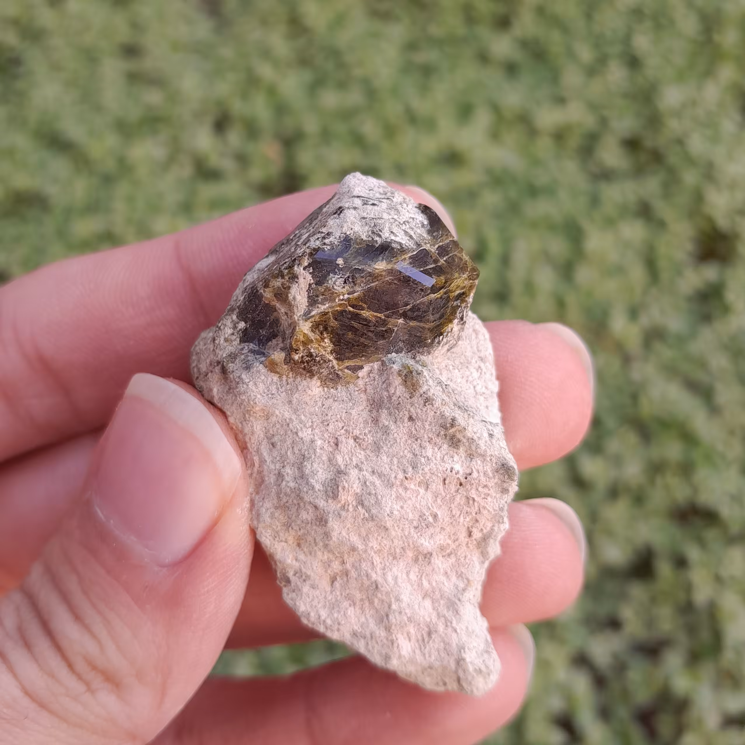 سنگ راف گارنت کد 385