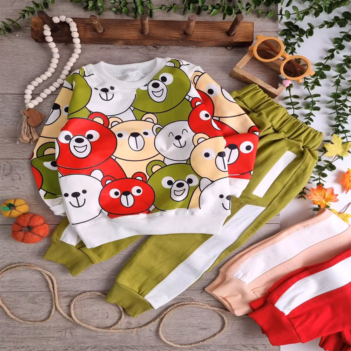 بلوز شلوار اسپرت دخترانه و پسرانه سایز ( 40 و 45 ) بلوز  شلوار خرس های بازیگوش ارسال رایگان 