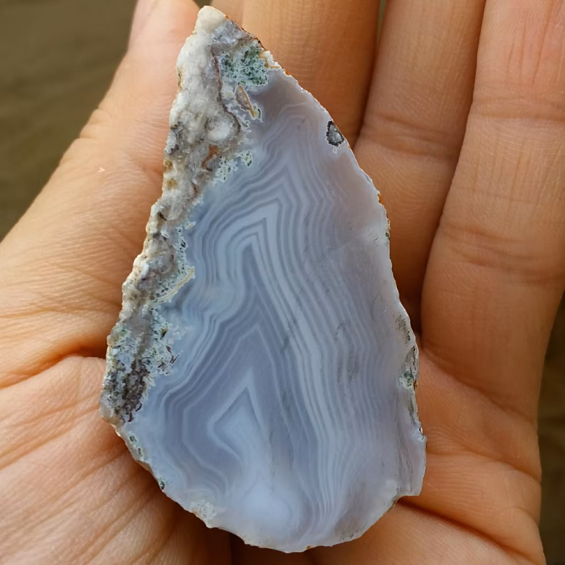 اسلایس سنگ راف عقیق سلیمانی 3بعدی منظره دار خااااص 100 در 100 طبیعی شااااهکار خلقت 
تابلو نقاشی طبیعی
بی نظیر