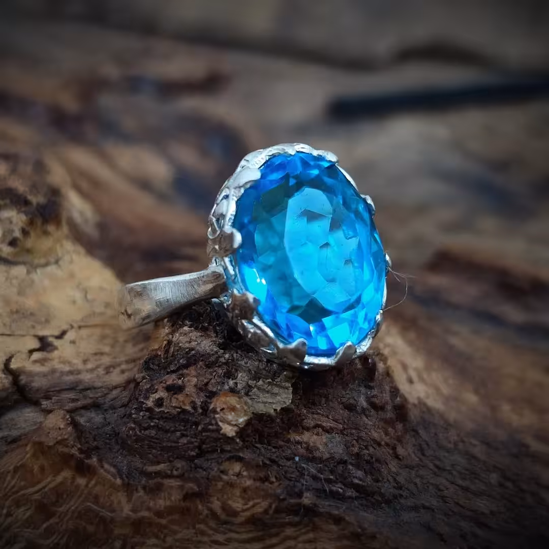 انگشتر نقره زنانه با نگین توپاز