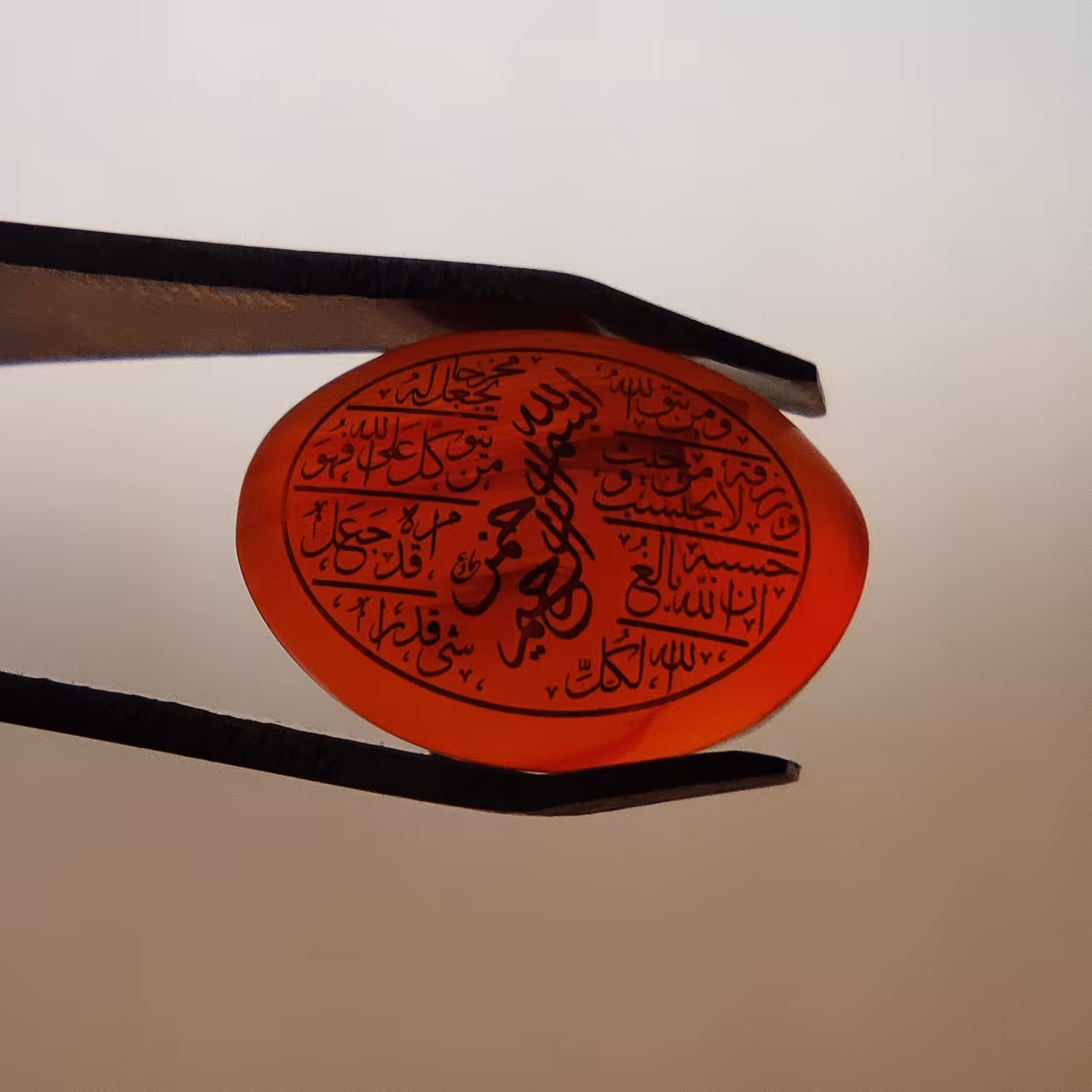 عقیق یمنی اصلی خاص و خوش رنگ با حکاکی و من یتق الله 