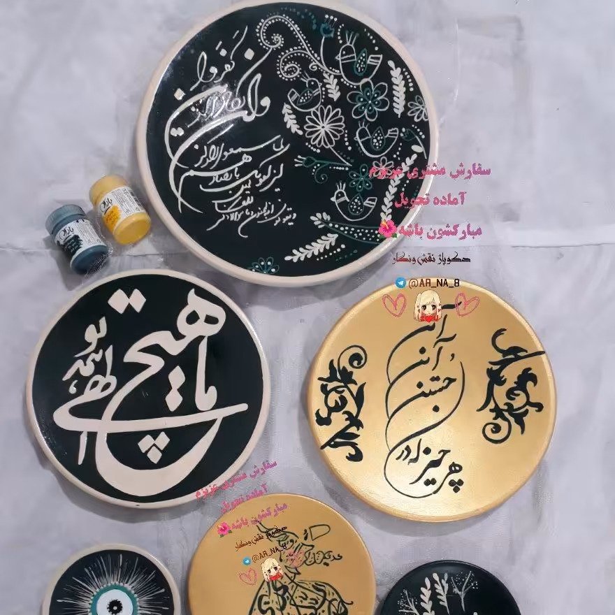 نمونه کارخودم ست دیوارکوب سبزوطلایی باهررنگی بخواین انجام میشه ک با مبل یا پرده خونتون ست بشه قابل شستشو