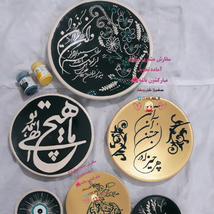 نمونه کارخودم ست دیوارکوب سبزوطلایی باهررنگی بخواین انجام میشه ک با مبل یا پرده خونتون ست بشه قابل شستشو