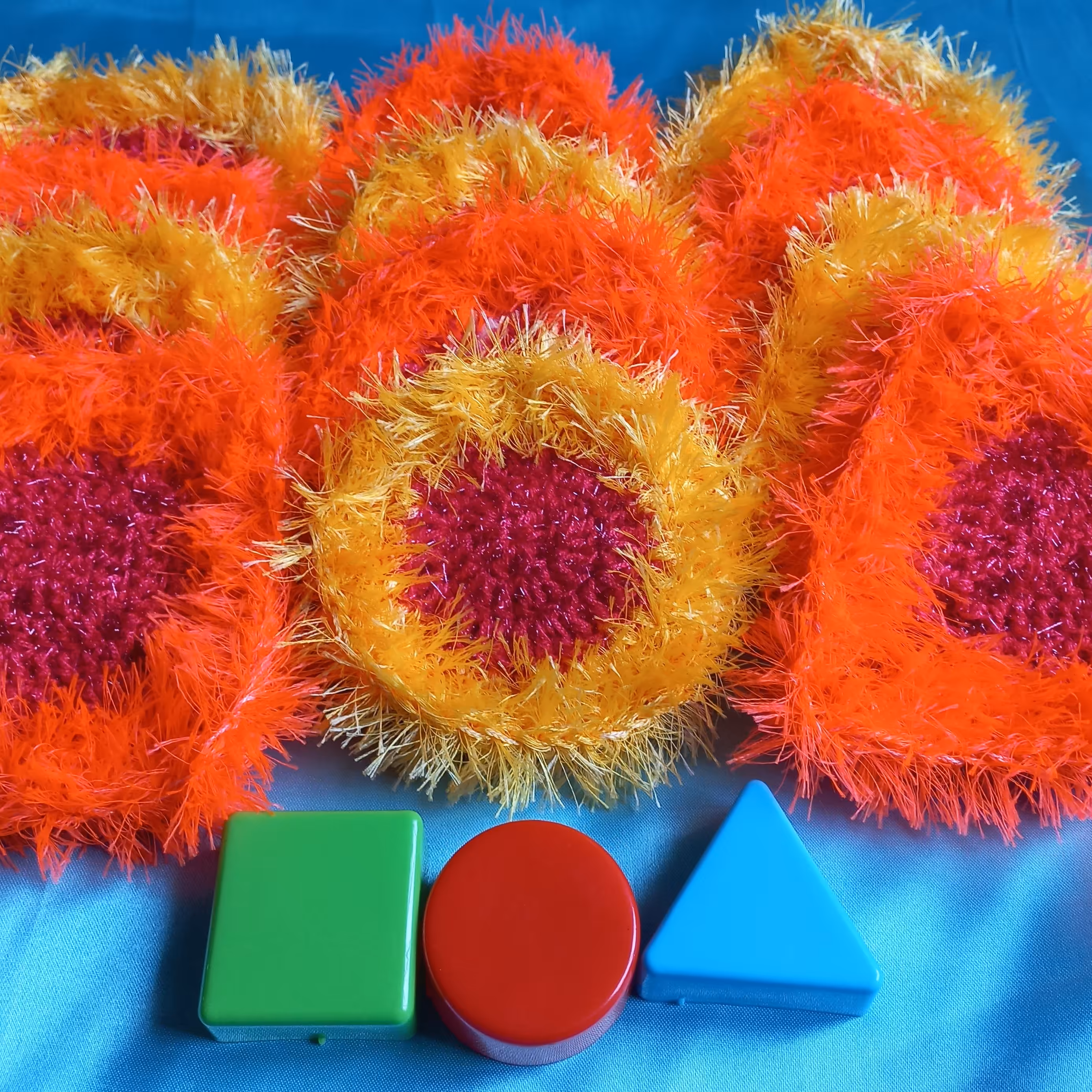 اسکاج یوموش ترکیبی طرح اشکال هندسی