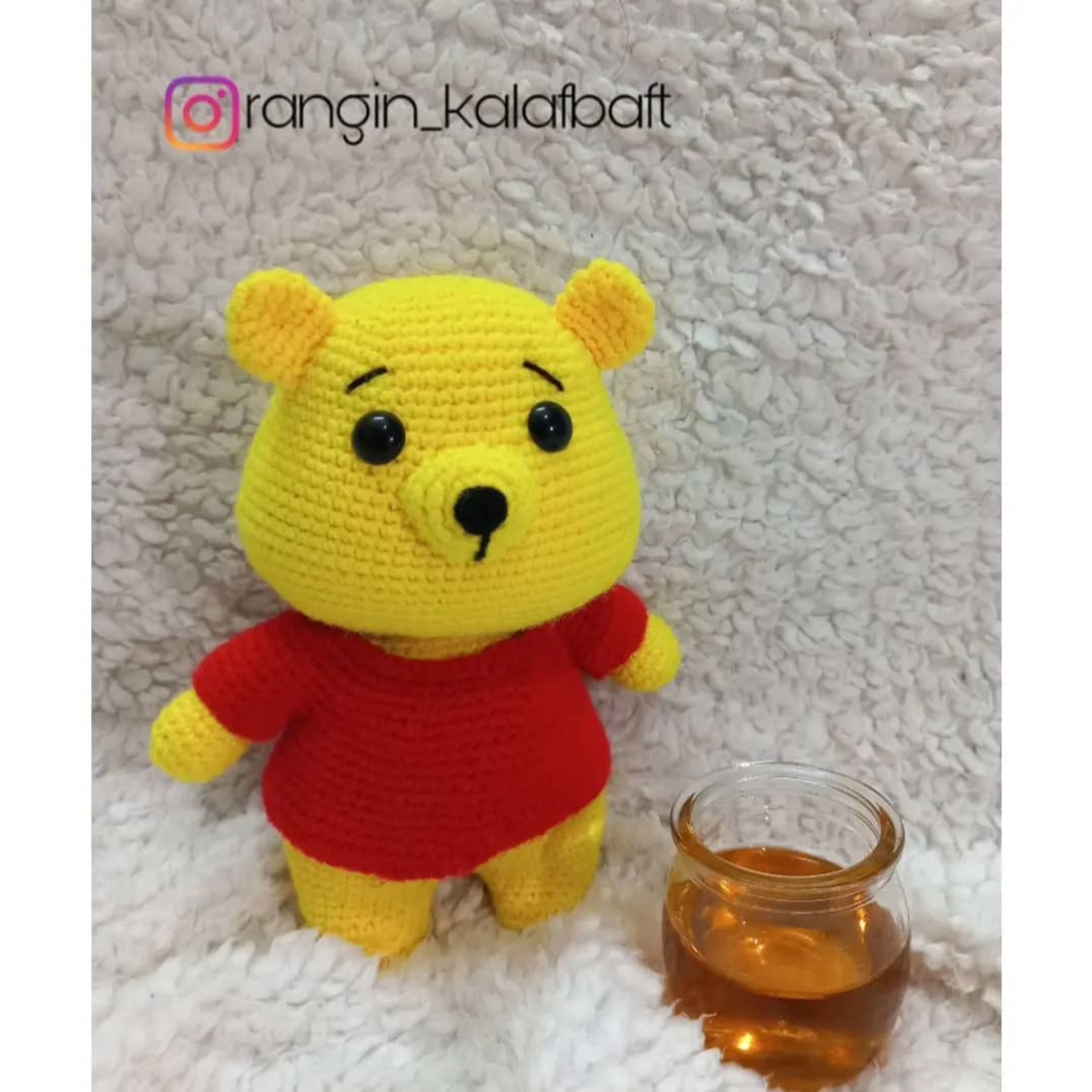 عروسک پو بافتنی عروسک خرس دستبافت خرس مهربون عسل پوو دکور فانتزی