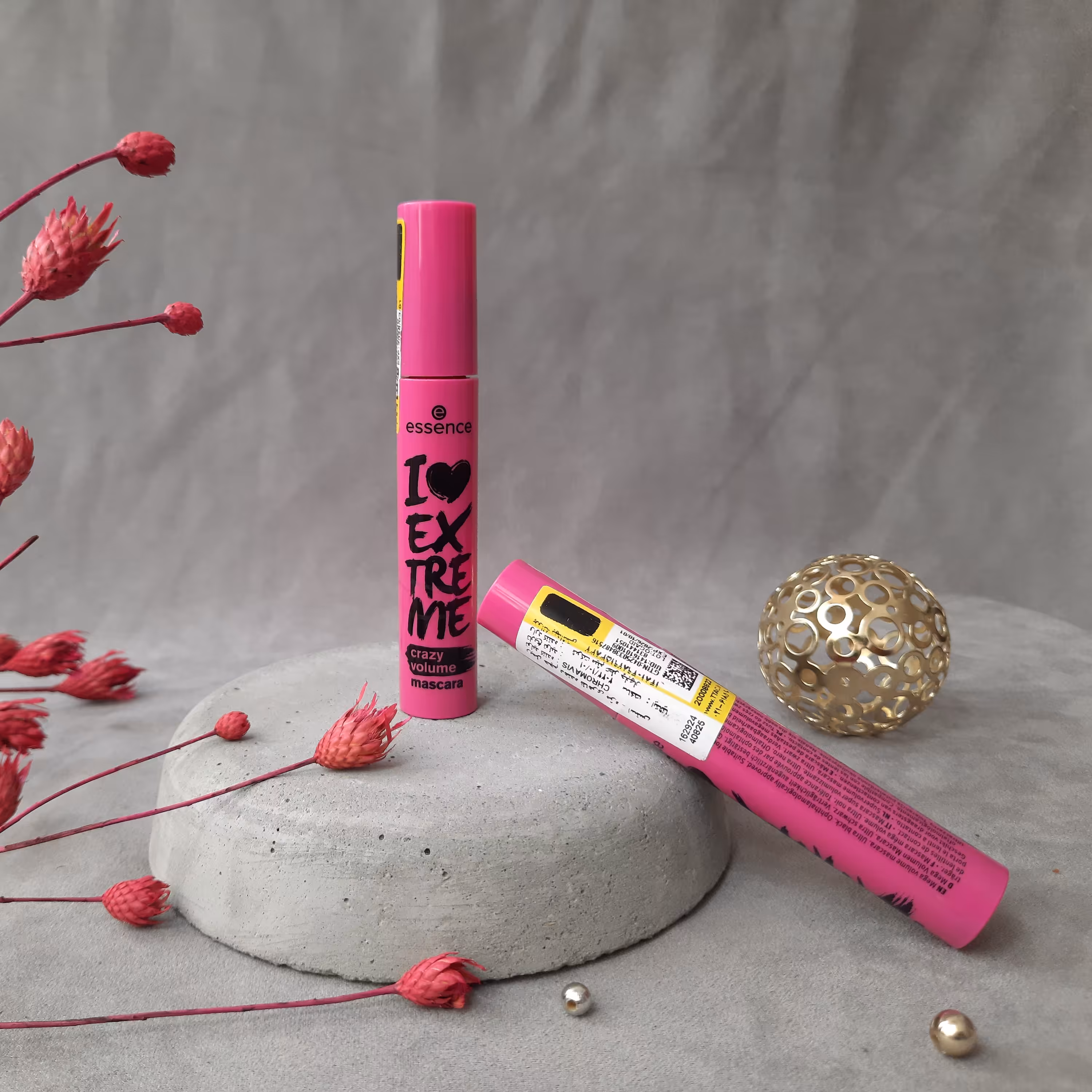 ریمل اسنس صورتی اصلی  essence I LOVE EXTREME