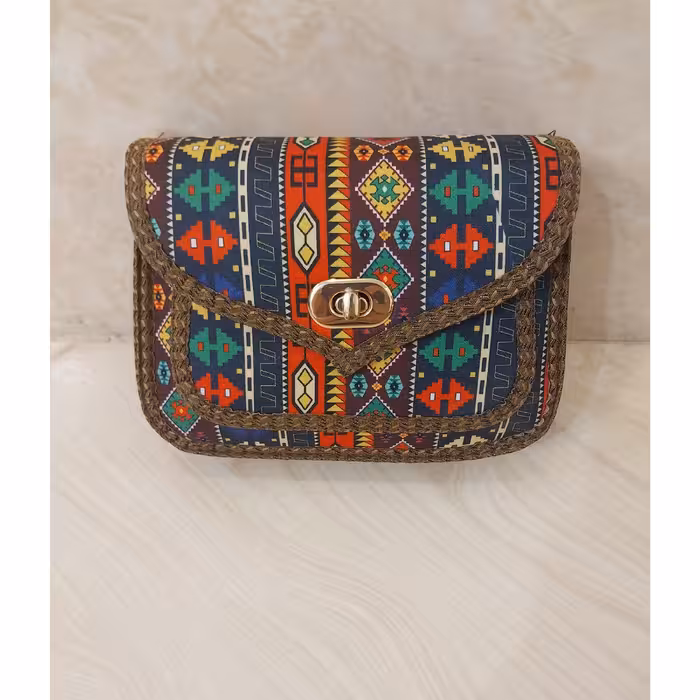 کیف دوشی دخترانه قلبی طرح سنتی شیک 