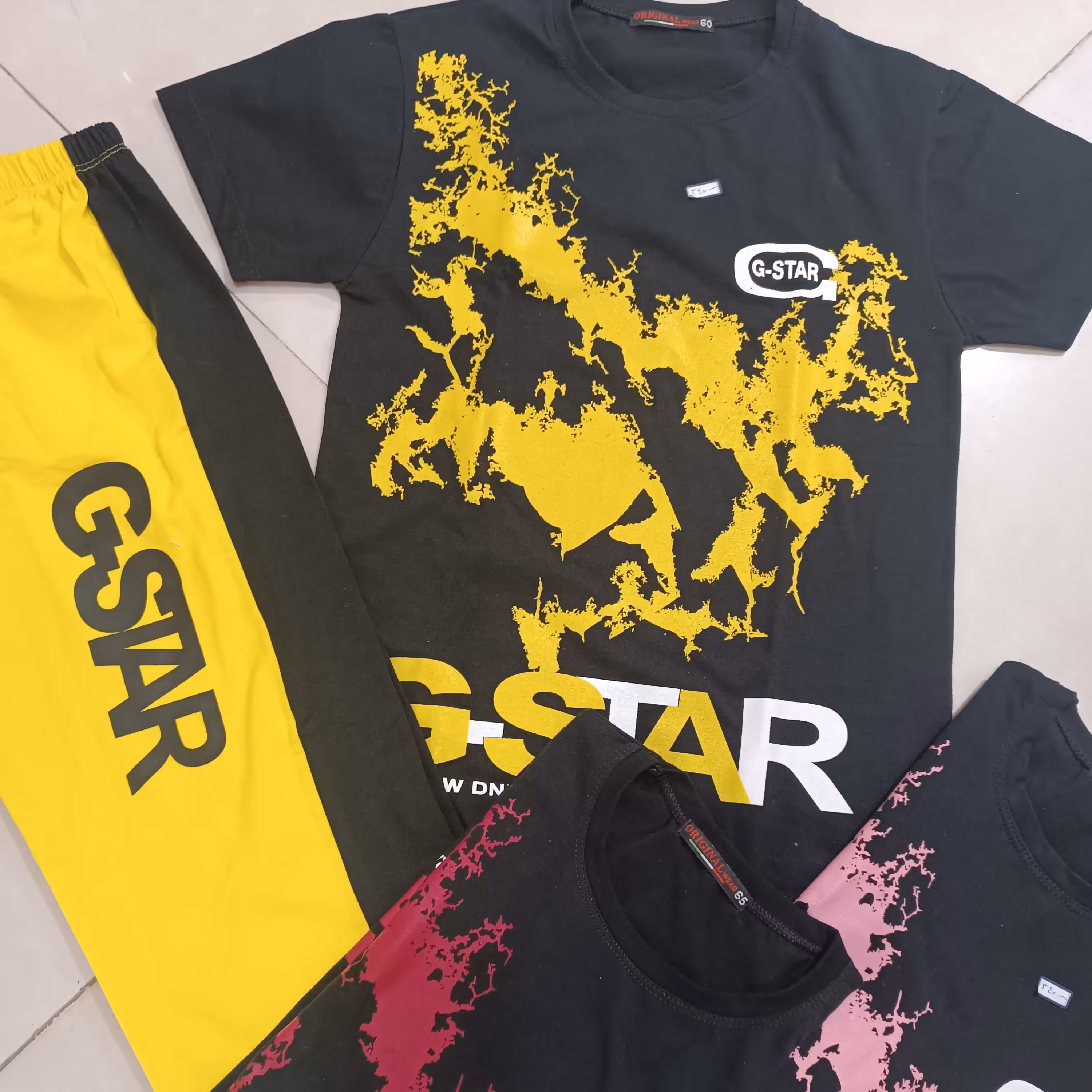 تیشرت شلوارک اسپرتشیکسایز60و65رنگبندی داره