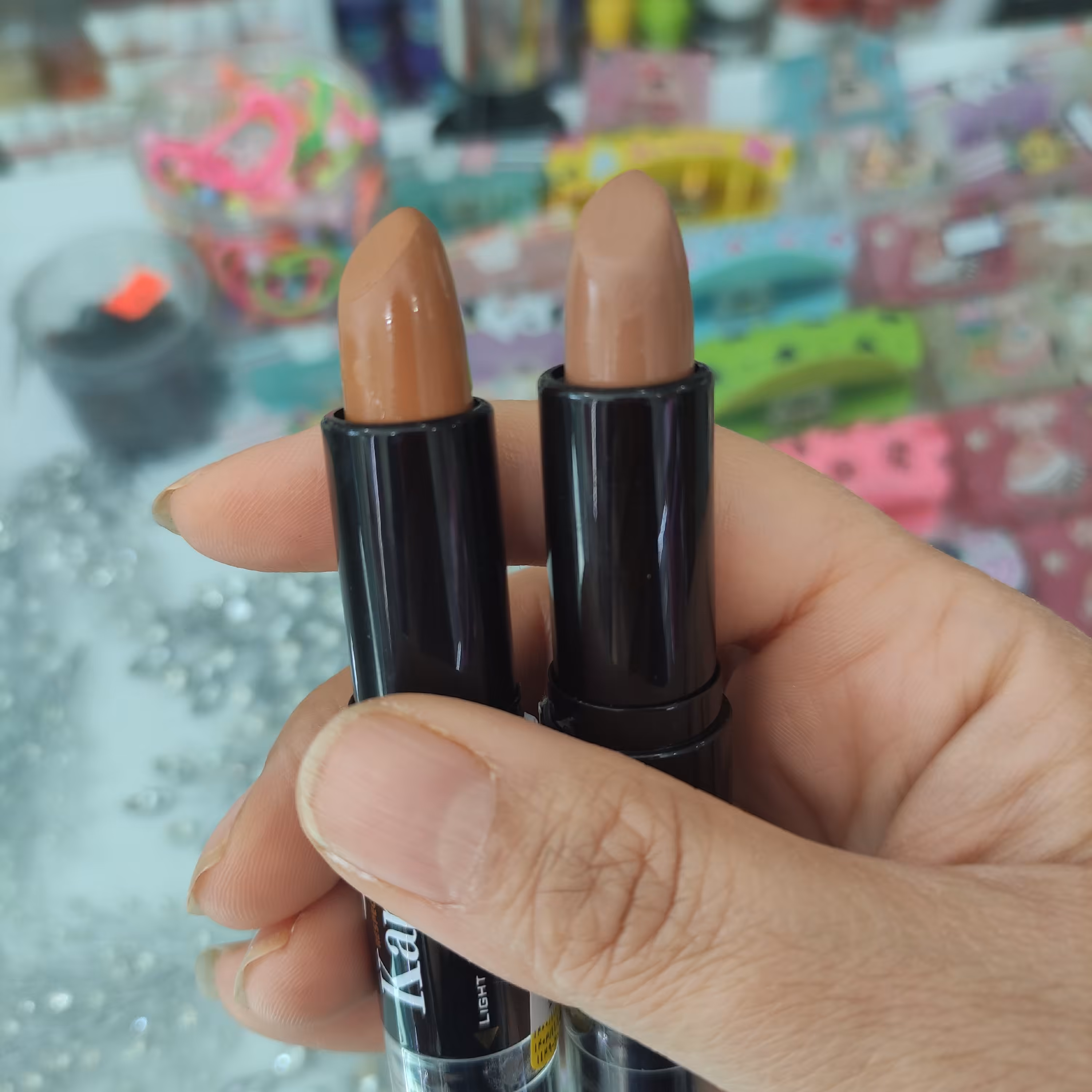 کرم پودر کانتور کاپرا نیو،با کیفیت عالی،در دو شماره رنگ عالی و کاربردی