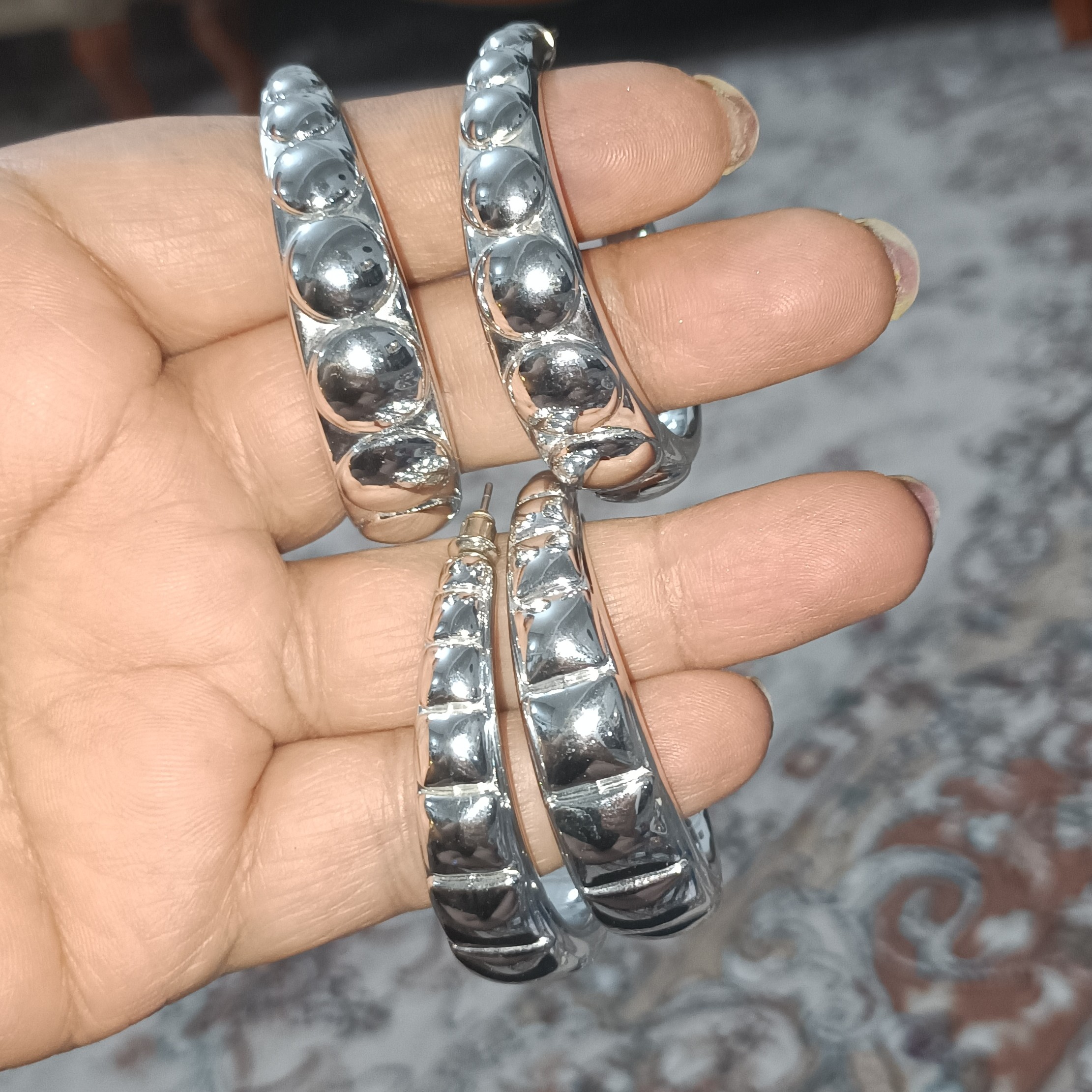 گوشواره حلقه ای بدل