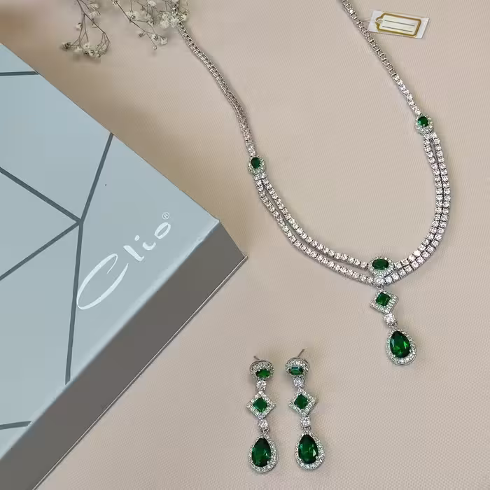 نیم ست جواهر با نگین سبز کلیو ACL1001 بدلیجات 