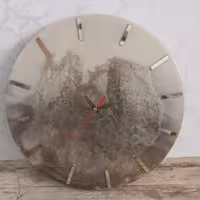 ساعت لوکس  رزینی کار دست دستساز