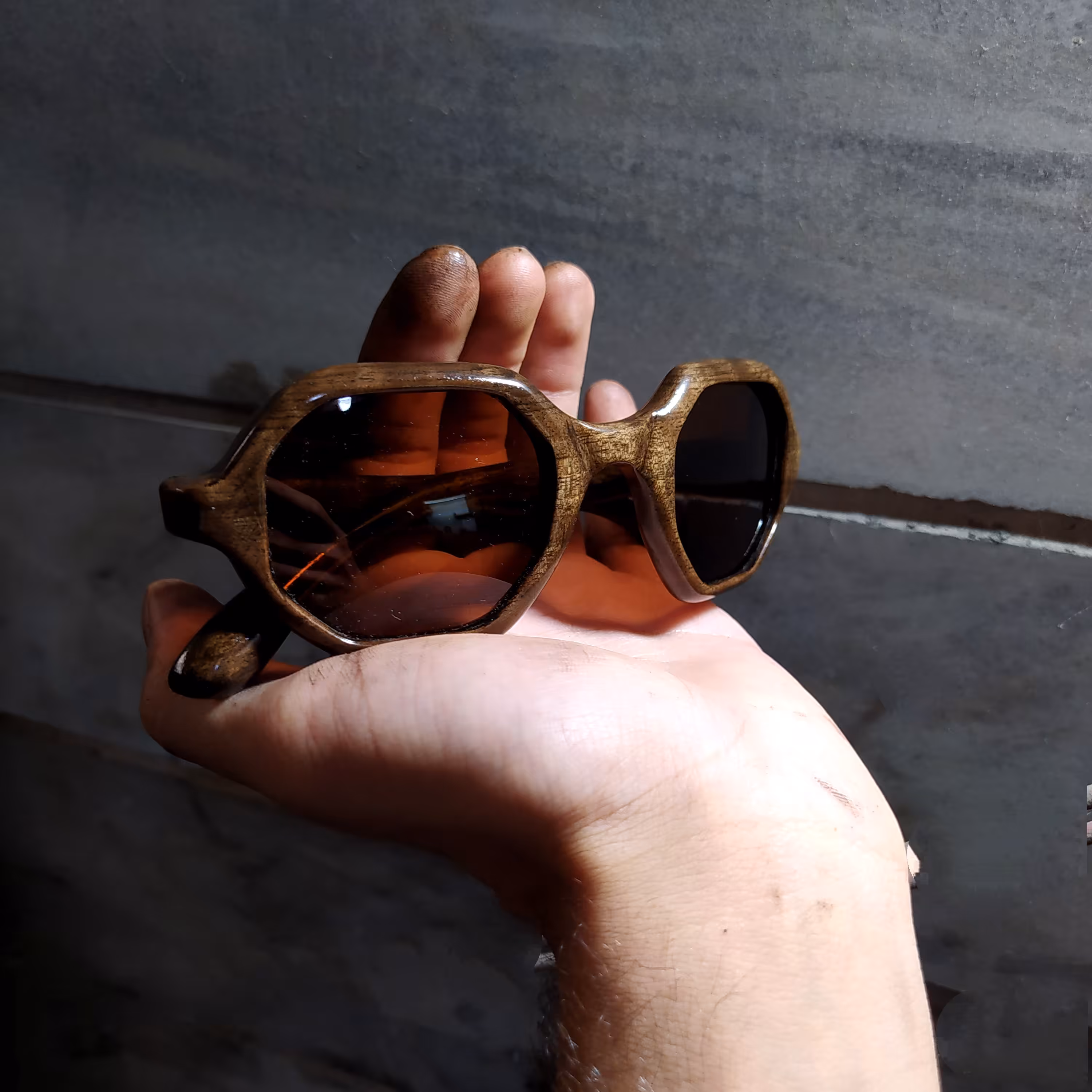 عینک چوبی اسپورت