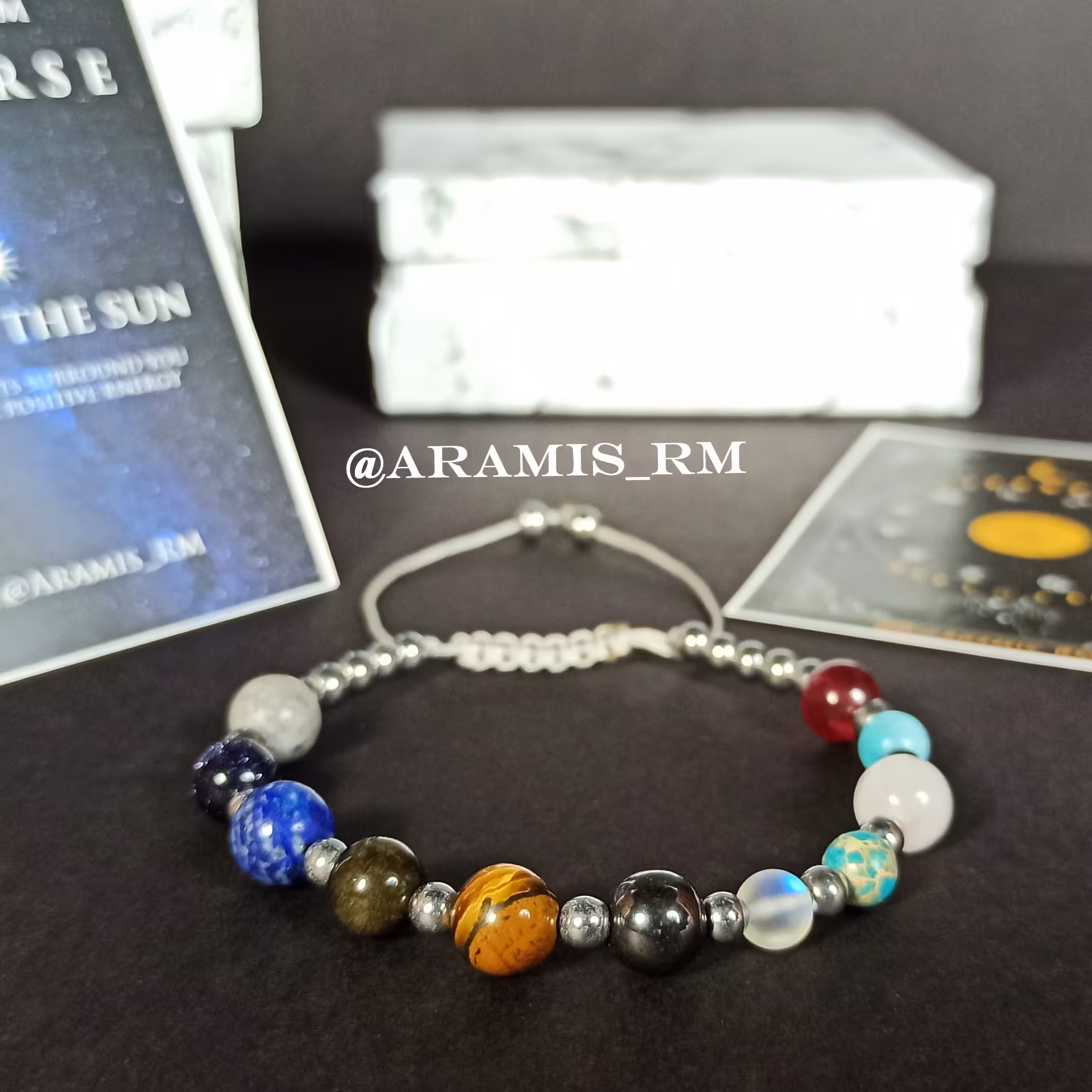 دستبند طرح منظومه شمسی