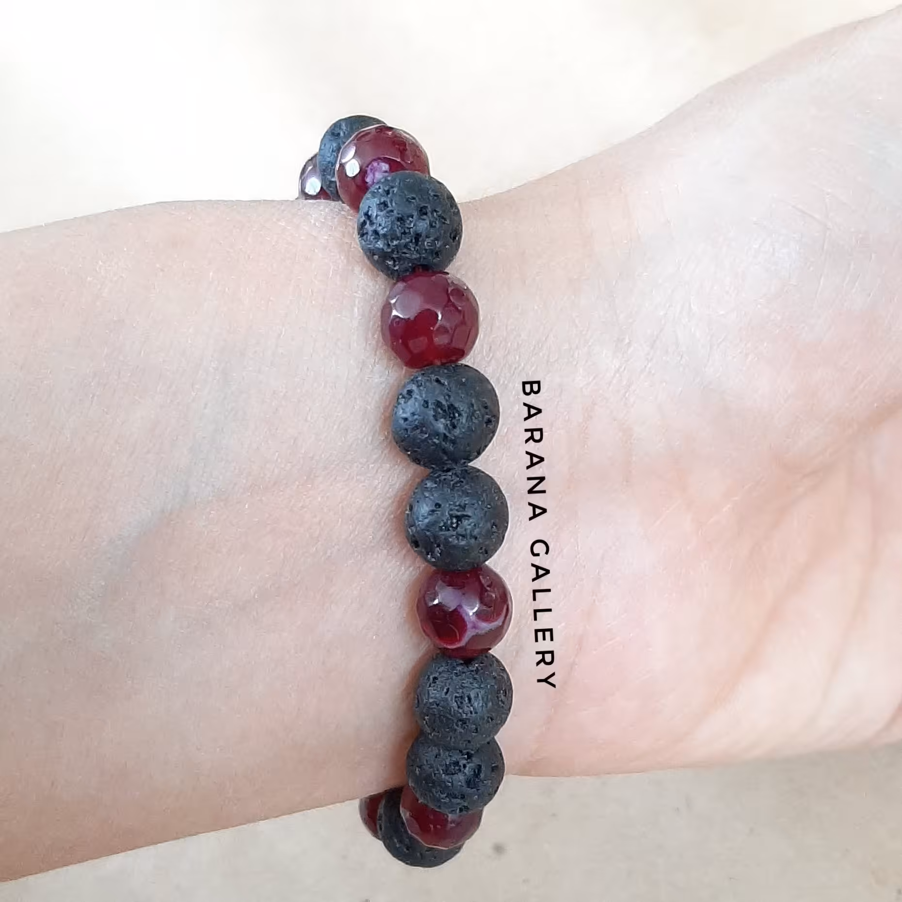 دستبند تمام‌ سنگ لاوا و عقیق