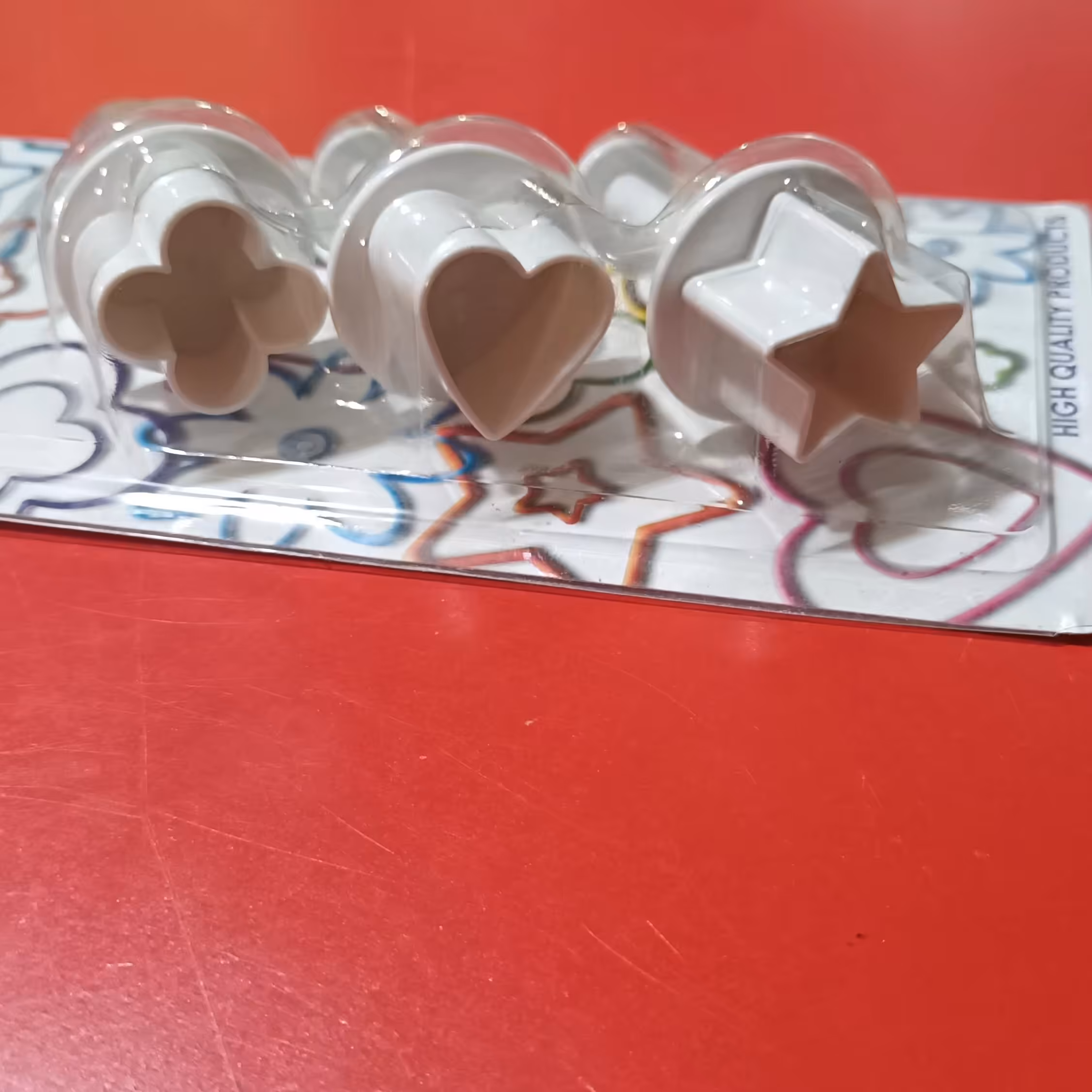 کاتر فشاری سه مدل کاتر فنری قلب و ستاره و گل قطر حدودا 2.5 سانت