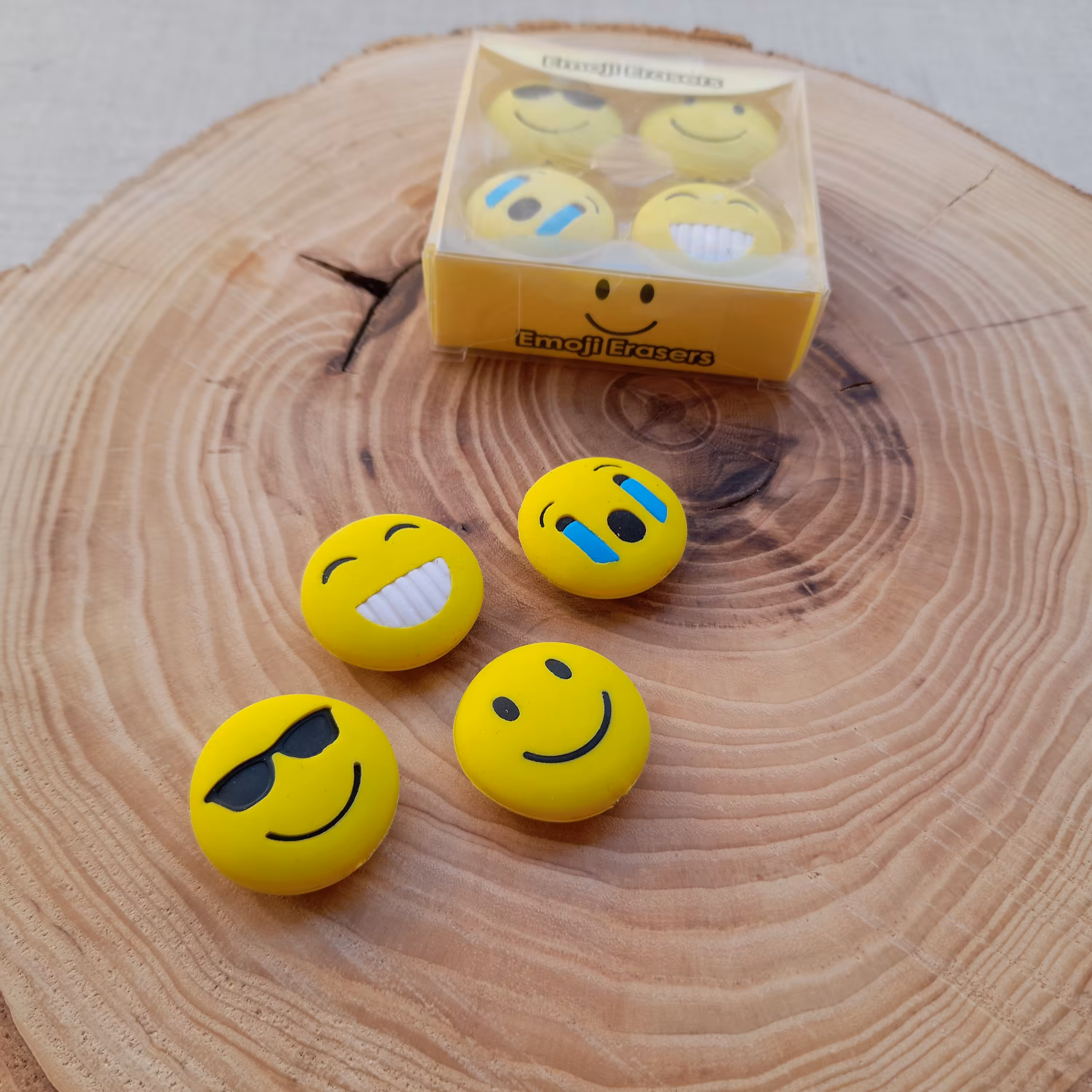 پاکن طرح ایموجی بسته طلقی 4 عددی