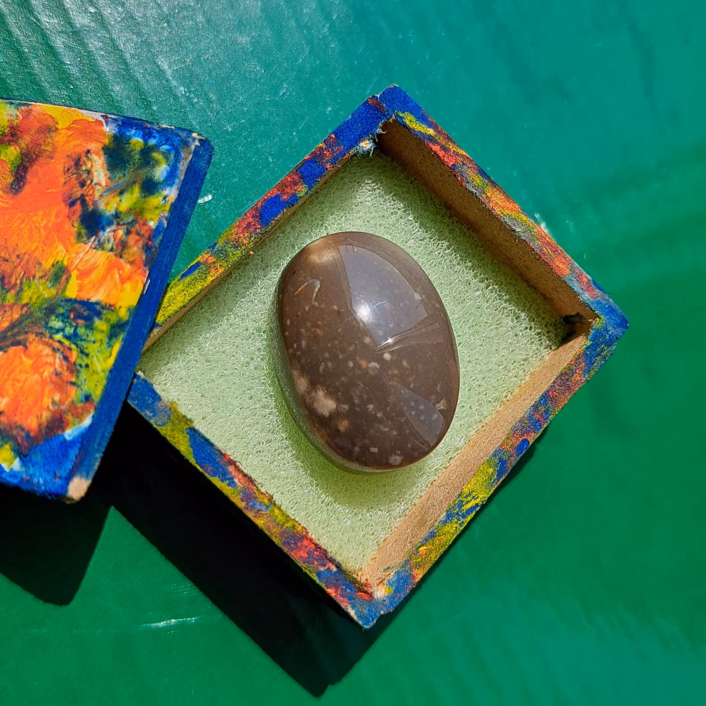 نگین سنگ عقیق کلسدونی صد در صد اصل طبیعی قواره دار