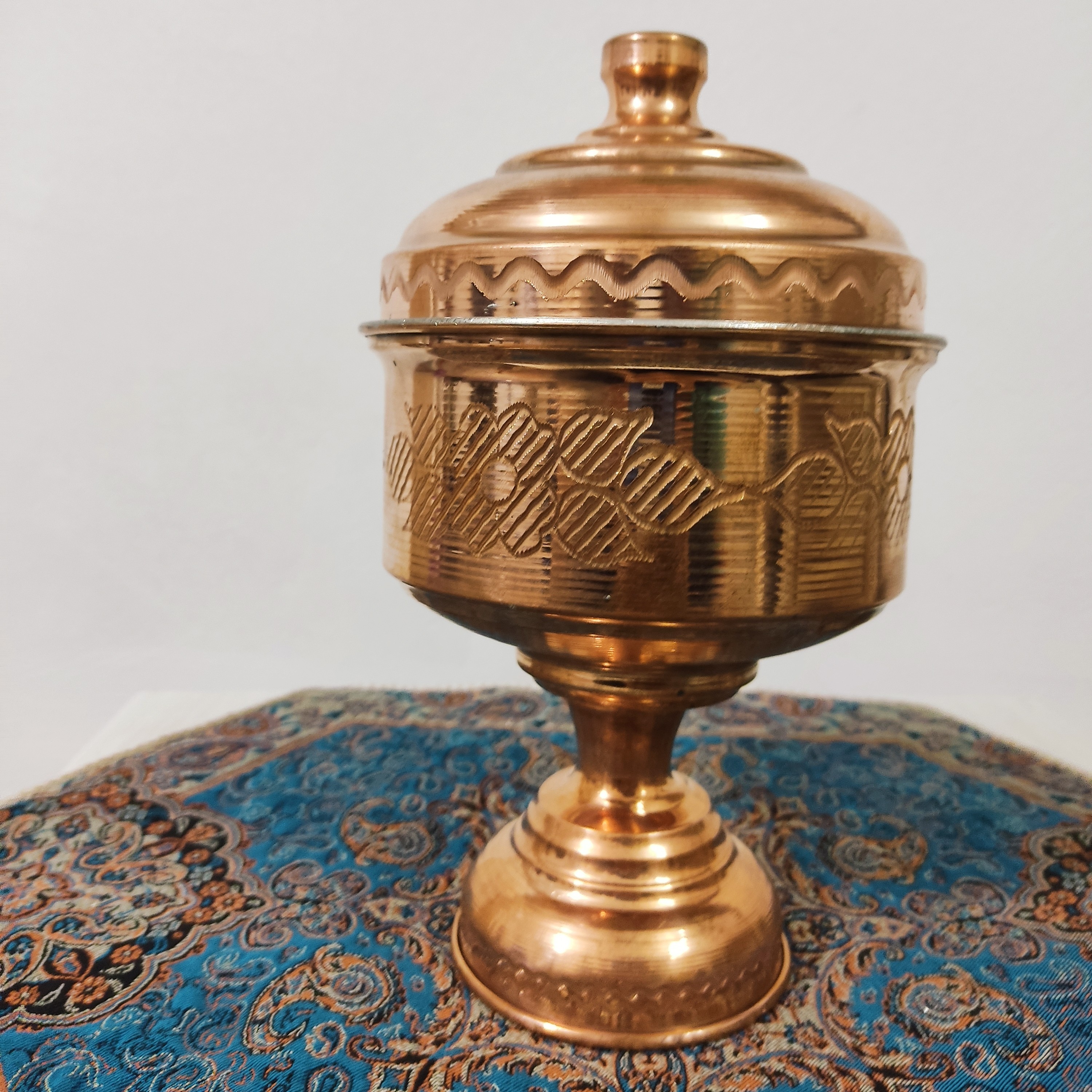 شکلات خوری مسی