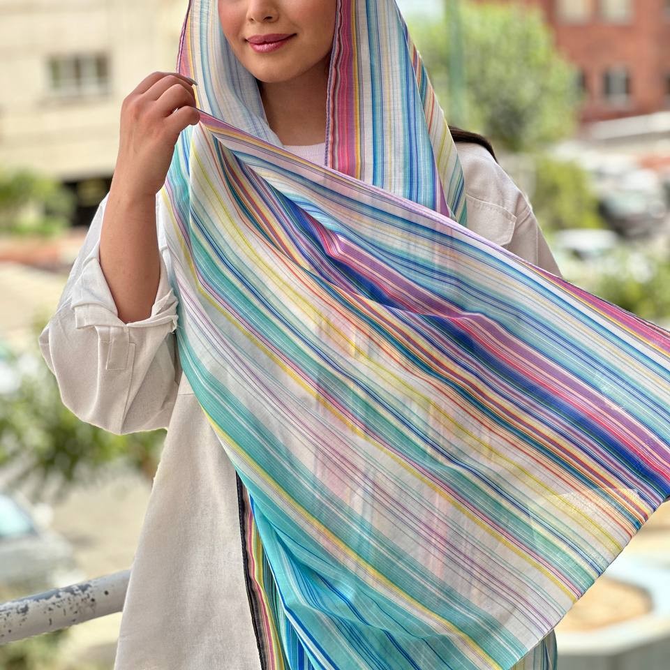 شال نخی زنانه  طرح طیفی خطی بنفش و آبی زیبا و شیک ارسال رایگان r190