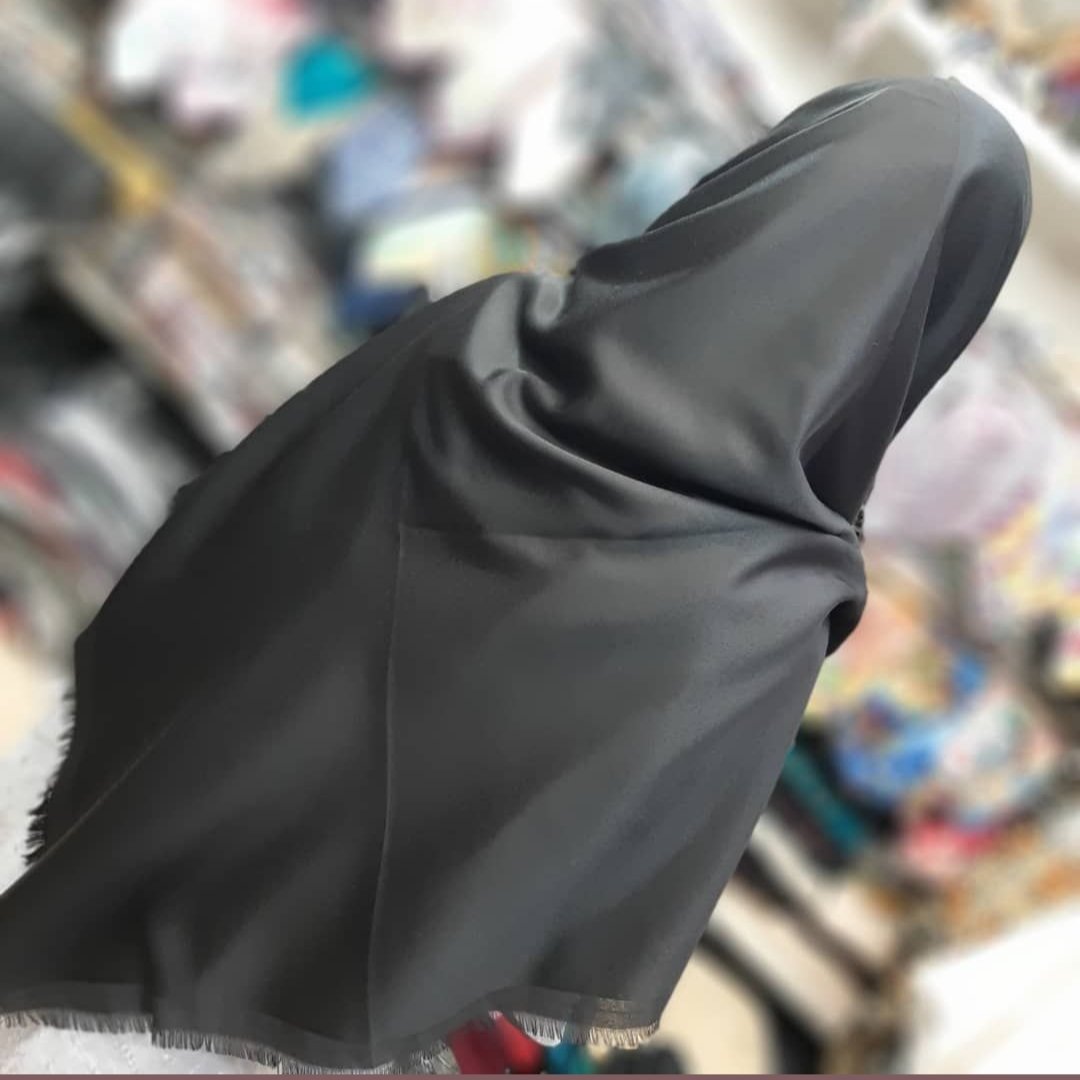 روسری مشکی نخی مات